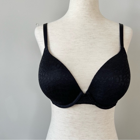 Like new! PINK Victoria’s Secret Leopard Print Lace Bra - Picture 5 of 9